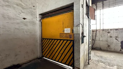 Krost Park,  (2) - 1527m²